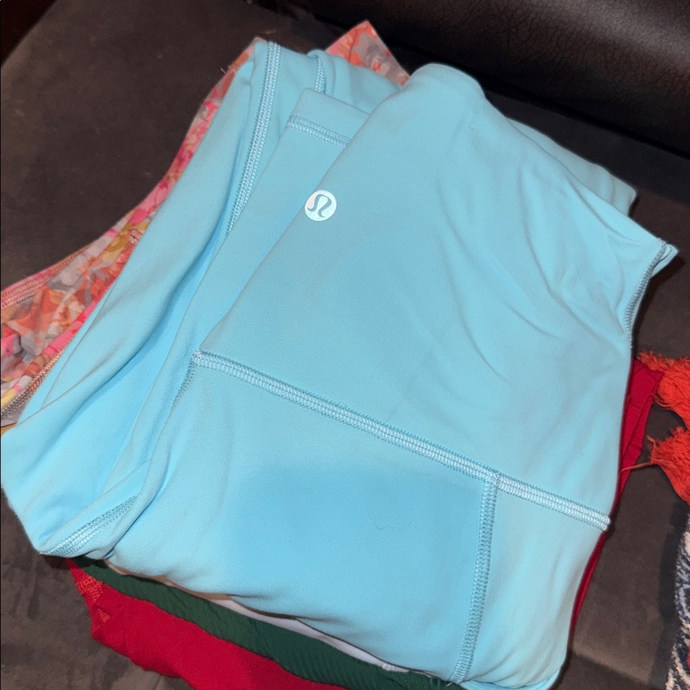 Cyan blue align